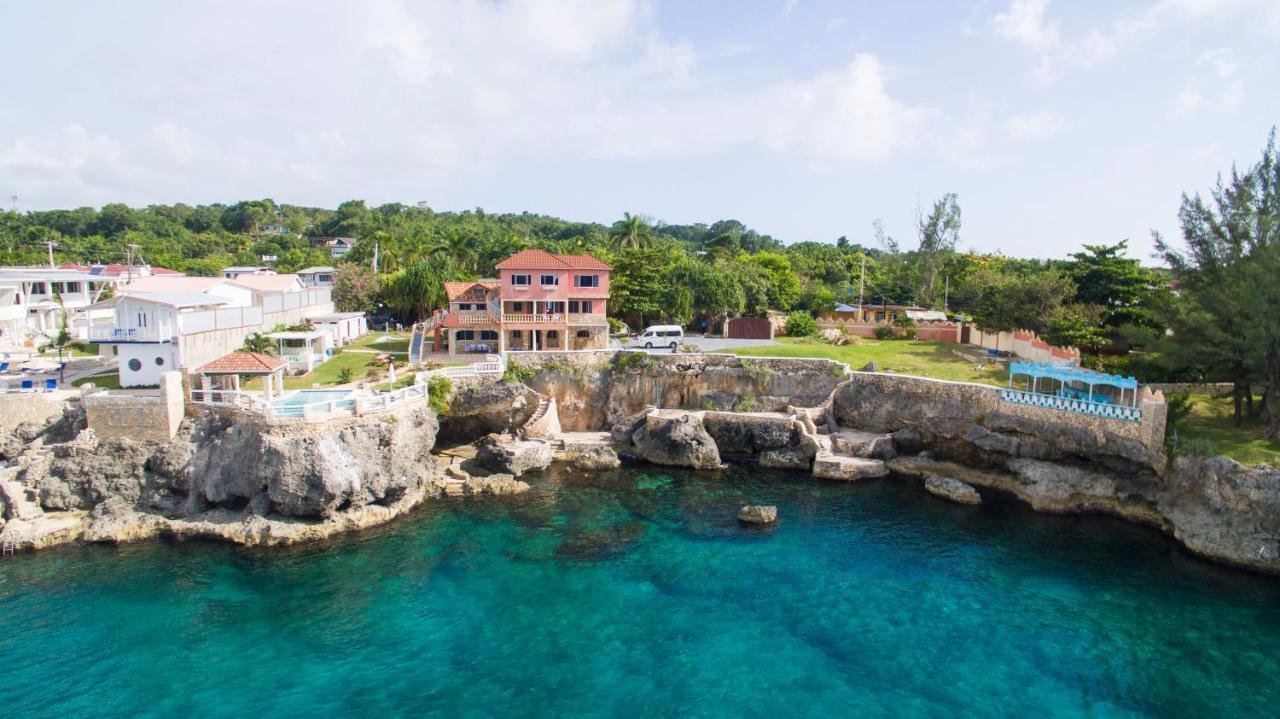 Castle Cove -Ocean Front Villa Westlands Eksteriør billede